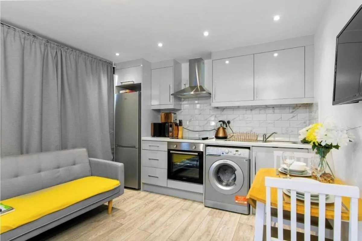 Shoreditch Studios By Keyhol Let London Apartment